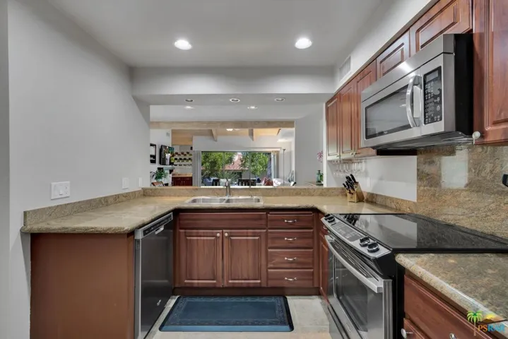 Granite countertops.