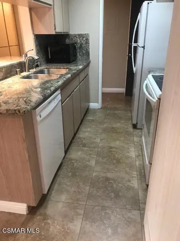Kitchen 3