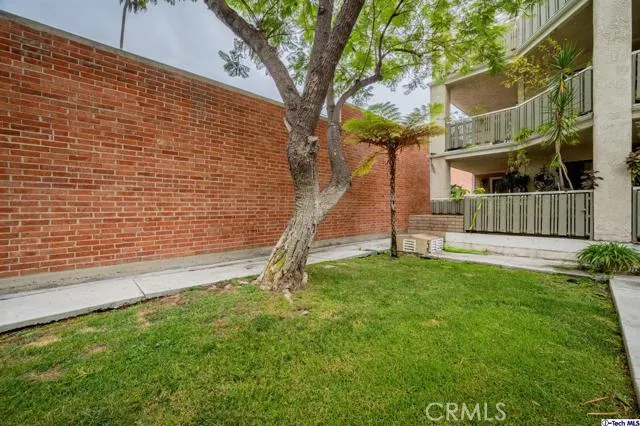 1166 Rosedale Avenue 104, Glendale, California 91201