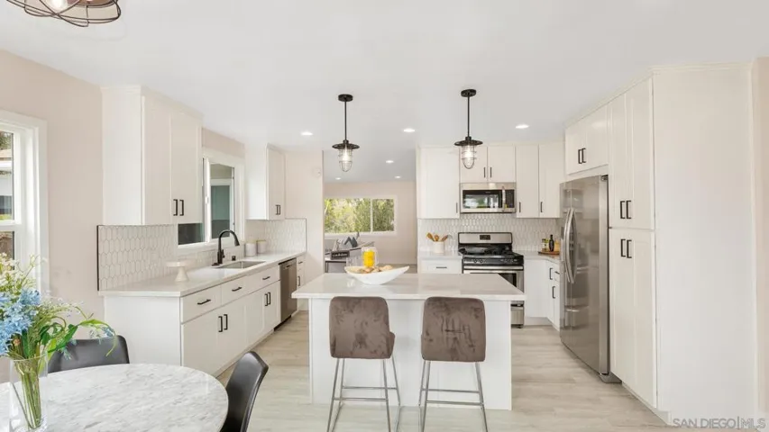 5428 Eldridge Ct, San Diego, California 92120