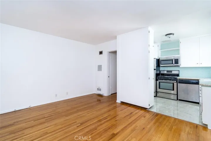 1246 Chelsea Avenue B, Santa Monica, California 90404