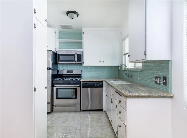 1246 Chelsea Avenue B, Santa Monica, California 90404