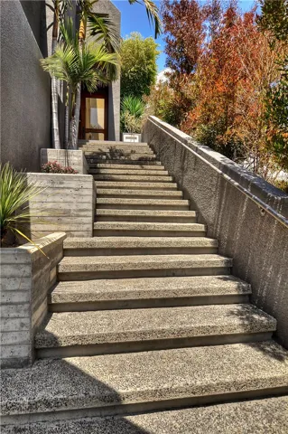 813 Van Dyke Drive, Laguna Beach, California 92651