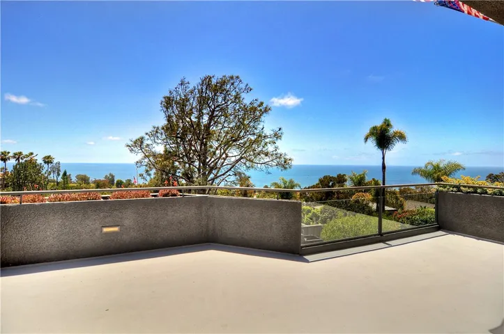 813 Van Dyke Drive, Laguna Beach, California 92651