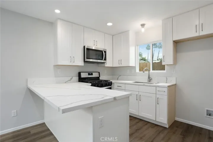 419 W Walnut Avenue, Monrovia, California 91016