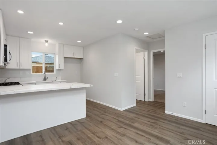 419 W Walnut Avenue, Monrovia, California 91016
