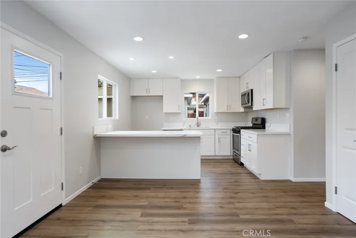 419 W Walnut Avenue, Monrovia, California 91016