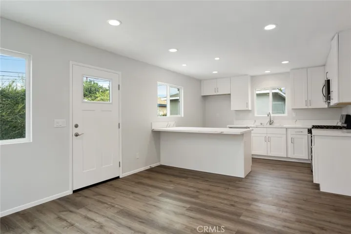 Kitchen/Living area