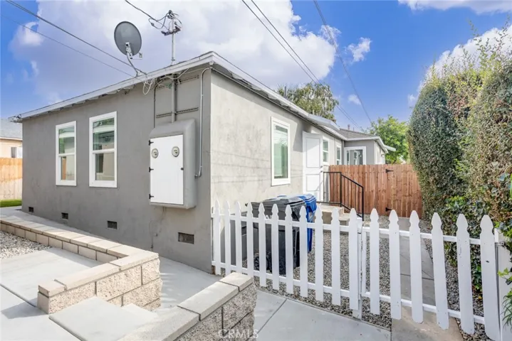419 W Walnut Avenue, Monrovia, California 91016
