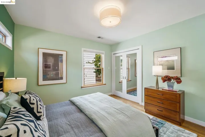 2421 Valley St, Berkeley, California 94702