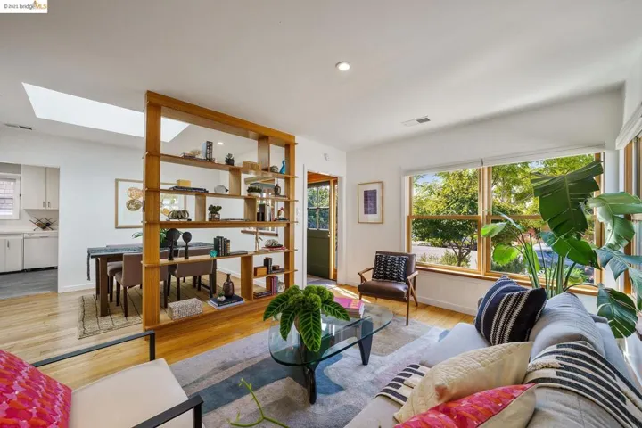 2421 Valley St, Berkeley, California 94702