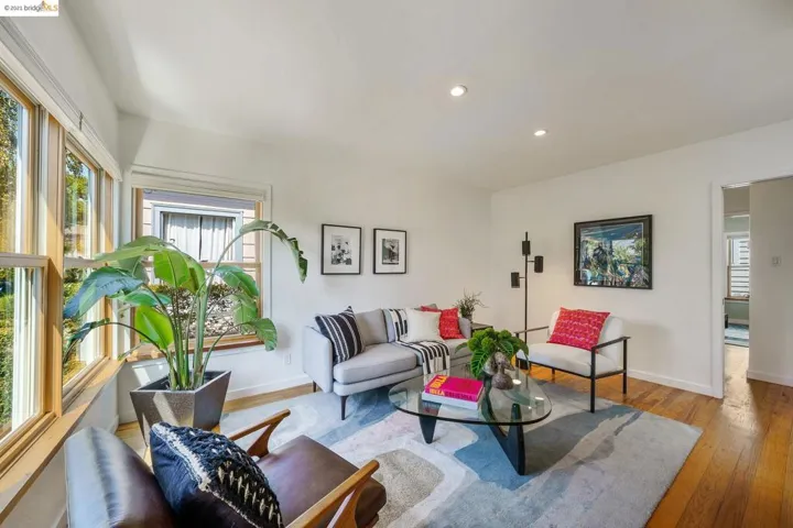 2421 Valley St, Berkeley, California 94702