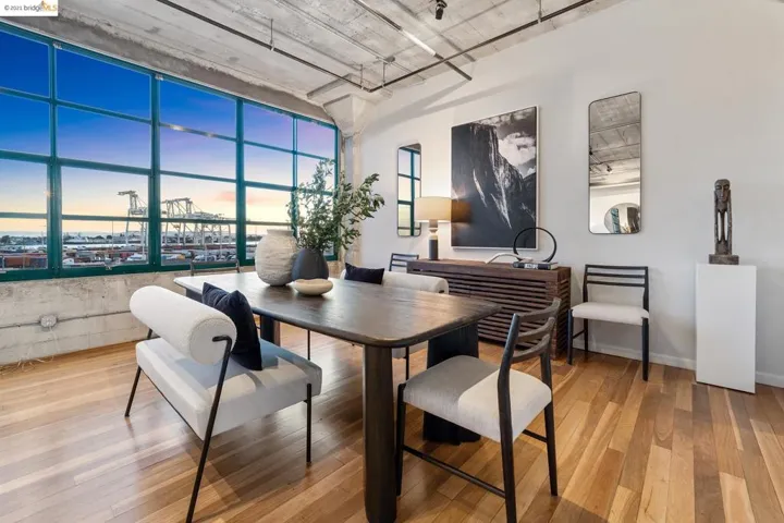 737 2nd Street 406, Oakland, California 94607