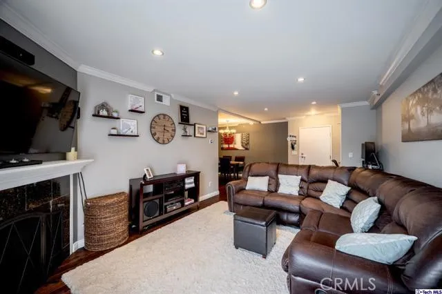 645 Balboa Avenue 1b, Glendale, California 91206