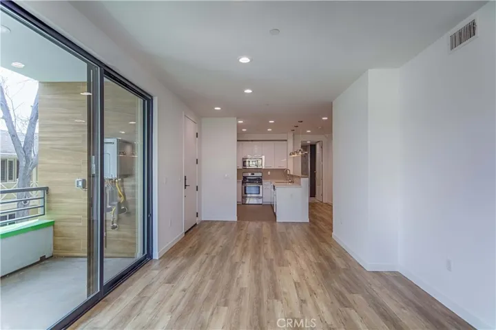 11478 Moorpark Street 401, Studio City, California 91602