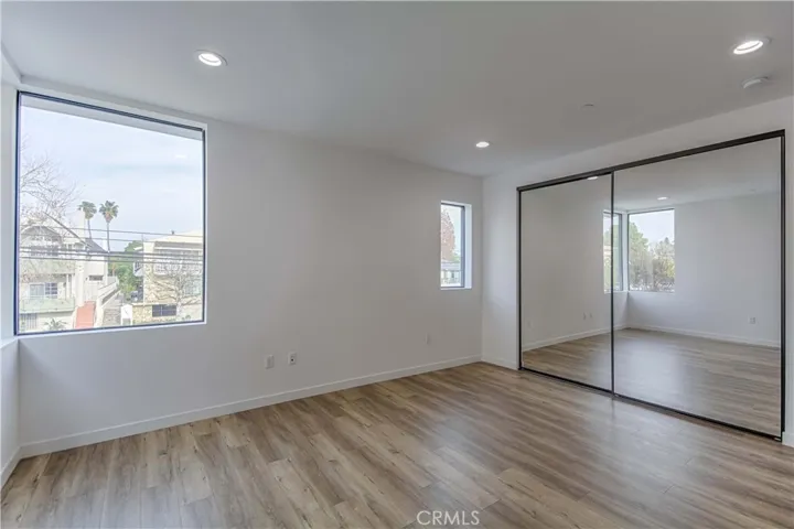 11478 Moorpark Street 401, Studio City, California 91602