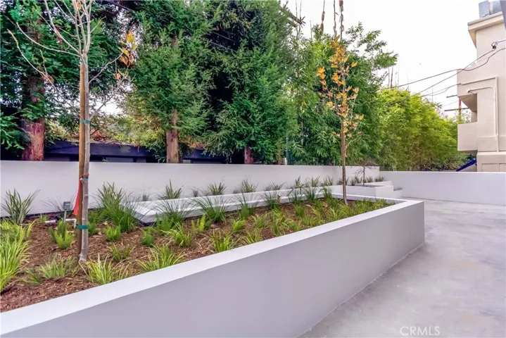11478 Moorpark Street 401, Studio City, California 91602