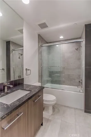 11478 Moorpark Street 401, Studio City, California 91602