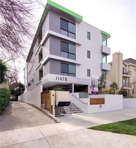 11478 Moorpark Street 401, Studio City, California 91602