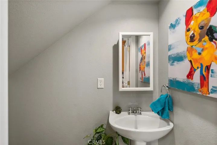 2574 E 20th Street, Chico, California 95928