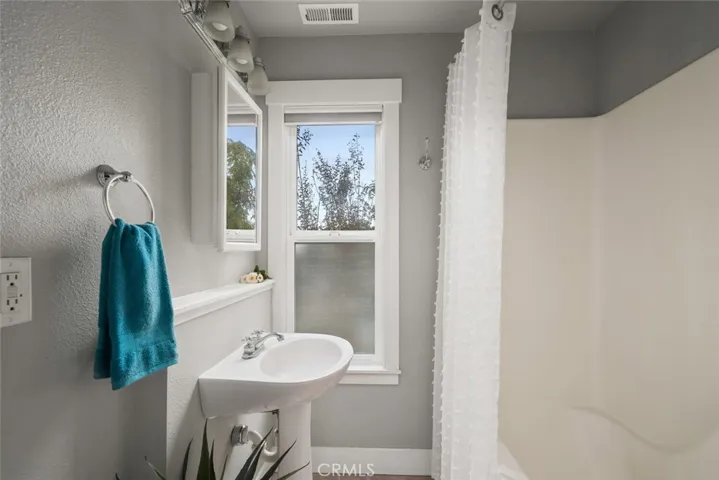 2574 E 20th Street, Chico, California 95928