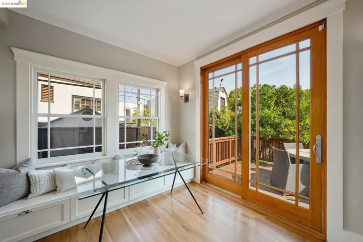 4734 Edgewood Avenue, Oakland, California 94602