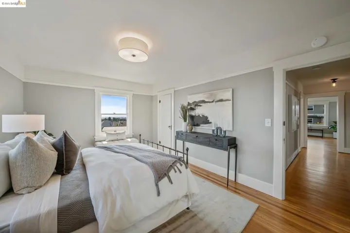 4734 Edgewood Avenue, Oakland, California 94602