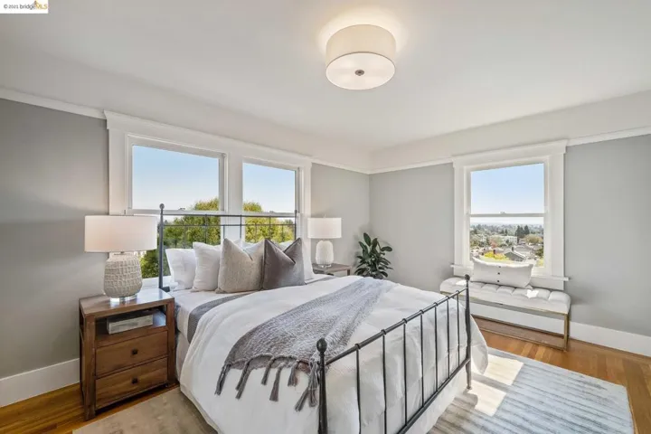 4734 Edgewood Avenue, Oakland, California 94602