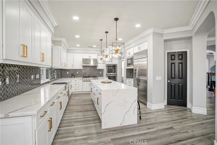 7758 Sanctuary Drive, Corona, California 92883