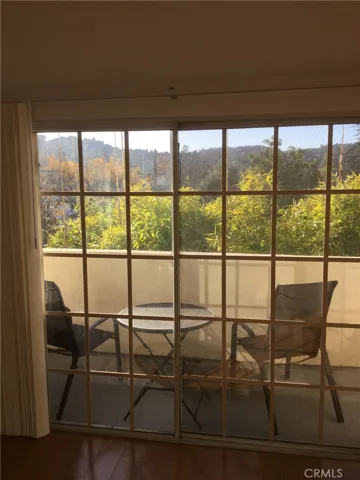 11482 Moorpark Street 06, Studio City, California 91602