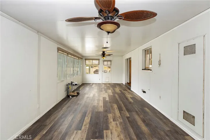 Enclosed Floridian Patio​​‌​​​​‌​​‌‌​​‌​​​‌‌​​​‌​​‌‌​​‌‌​​‌‌​​​​ Room