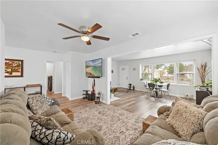 2706 Sandwood Street, Lakewood, California 90712