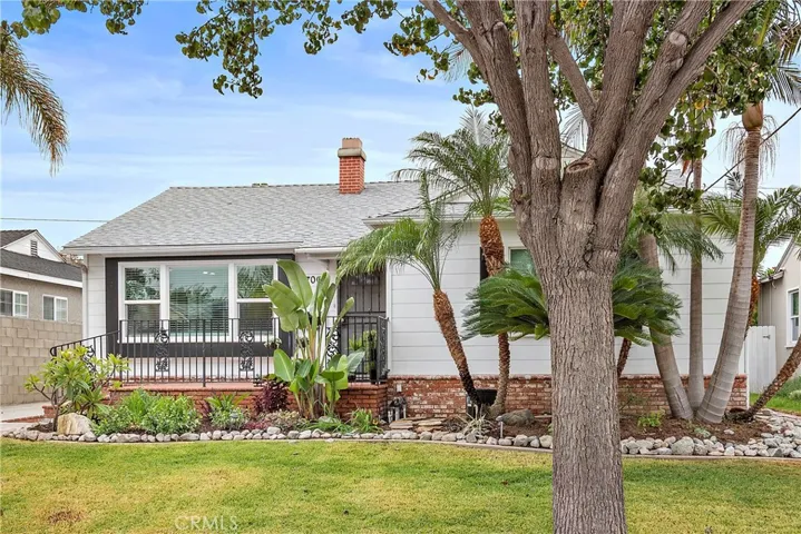 2706 Sandwood Street, Lakewood, California 90712