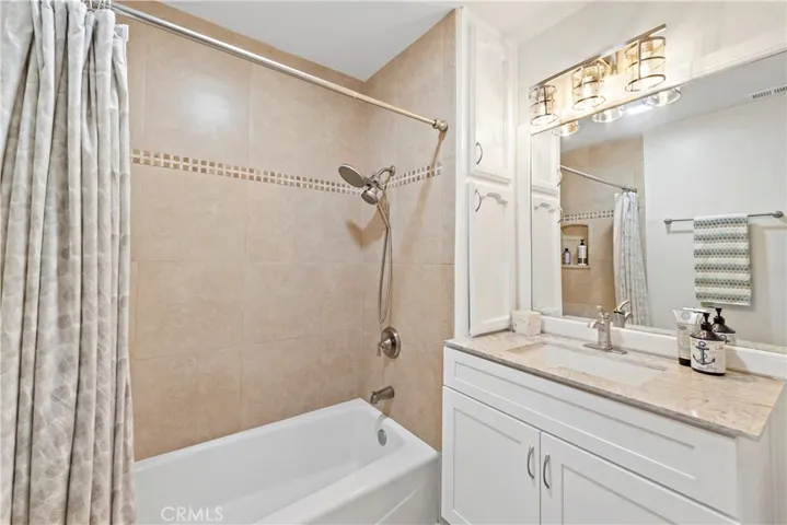 2706 Sandwood Street, Lakewood, California 90712