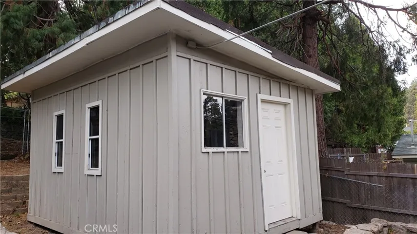Detached room
