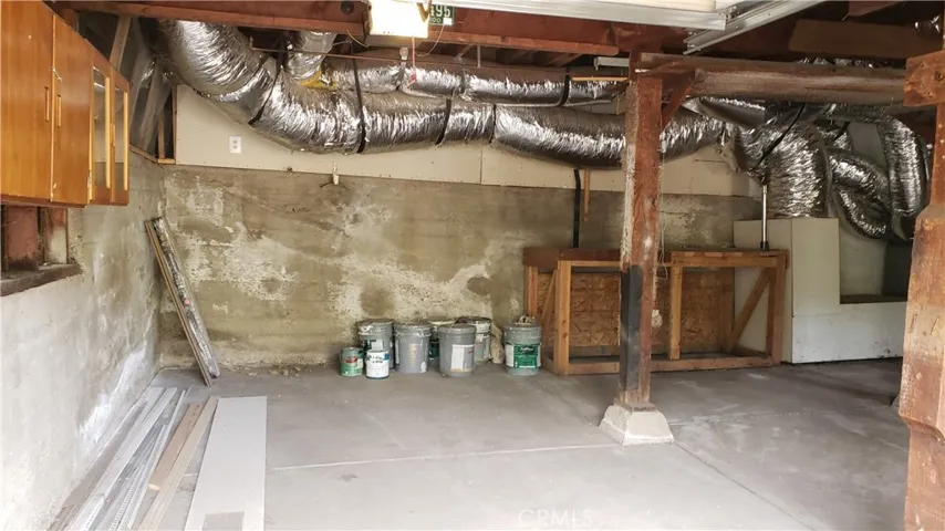 Garage space for 1 car