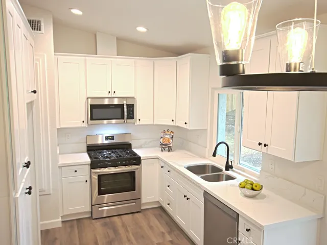 1004 Renee Street, Redlands, California 92374