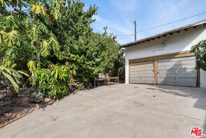 956 Westchester Place, Los Angeles, California 90019