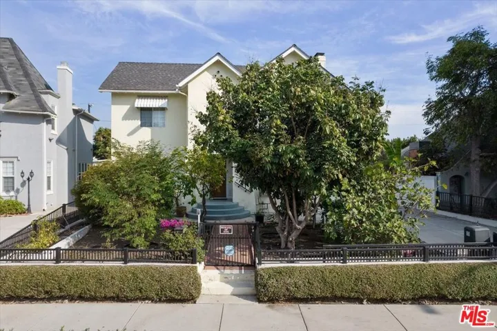 956 Westchester Place, Los Angeles, California 90019