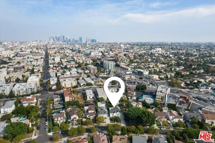 956 Westchester Place, Los Angeles, California 90019