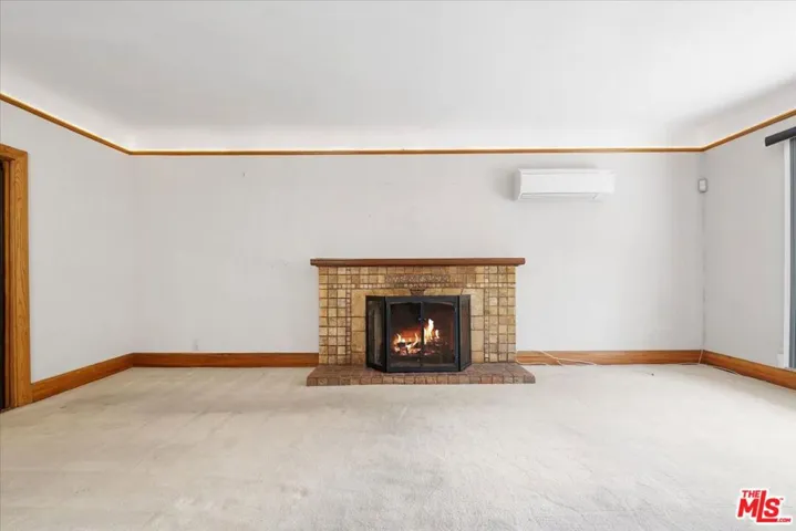 956 Westchester Place, Los Angeles, California 90019