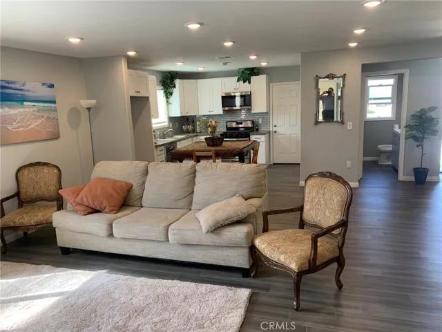 548 Geneva Avenue, Claremont, California 91711