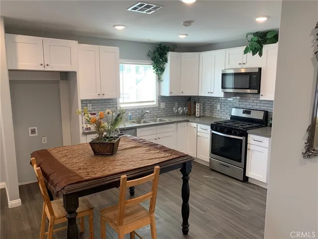 548 Geneva Avenue, Claremont, California 91711