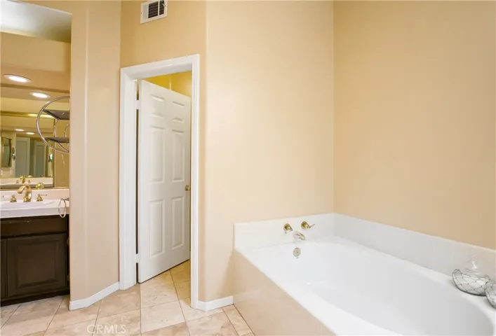 3736 Patrick Henry Place, Agoura Hills, California 91301