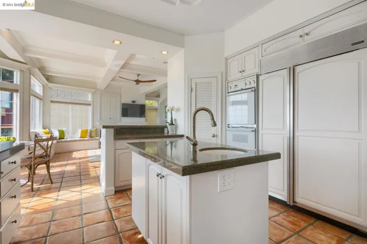 259 Gravatt Dr, Oakland, California 94705