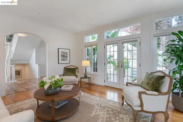 259 Gravatt Dr, Oakland, California 94705