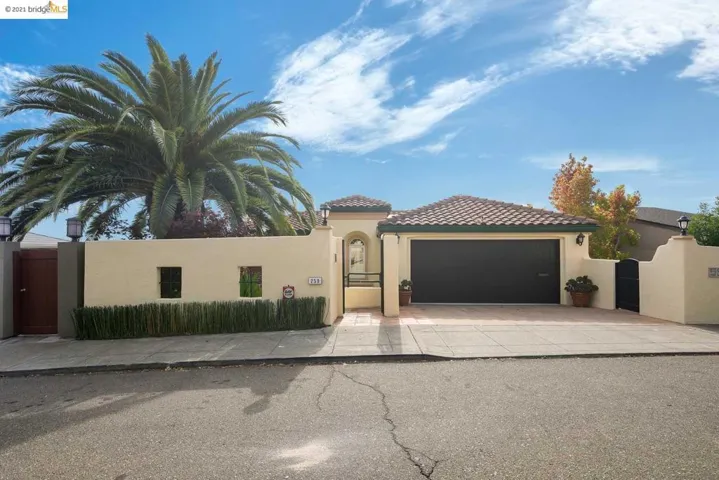 259 Gravatt Dr, Oakland, California 94705