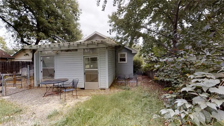 2140 Salem Street, Chico, California 95928