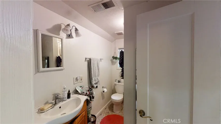 2140 Salem Street, Chico, California 95928