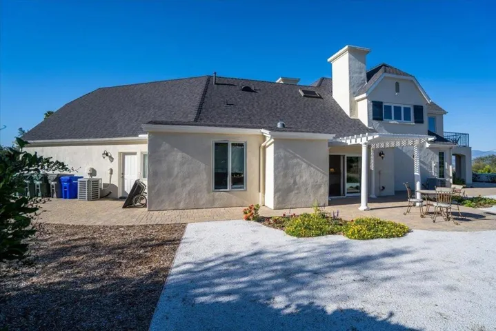 28475 Cerveza Ct., Escondido, California 92026